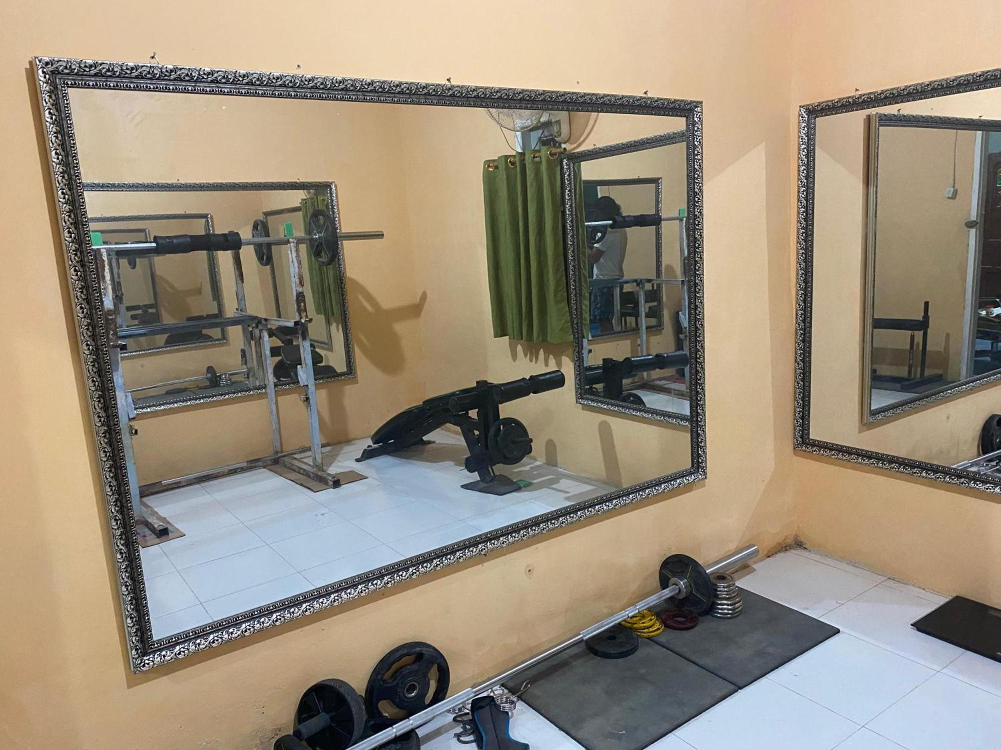 Harry & Mimin Homestay Gorontalo Zewnętrze zdjęcie