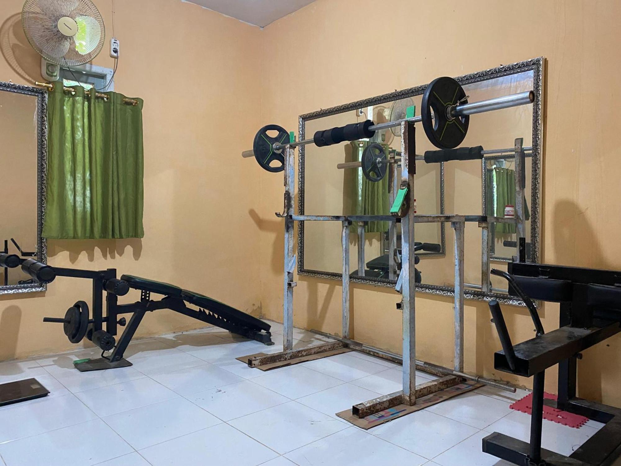 Harry & Mimin Homestay Gorontalo Zewnętrze zdjęcie
